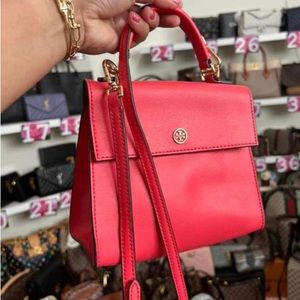 Tory burch crossbody or satchel bag.